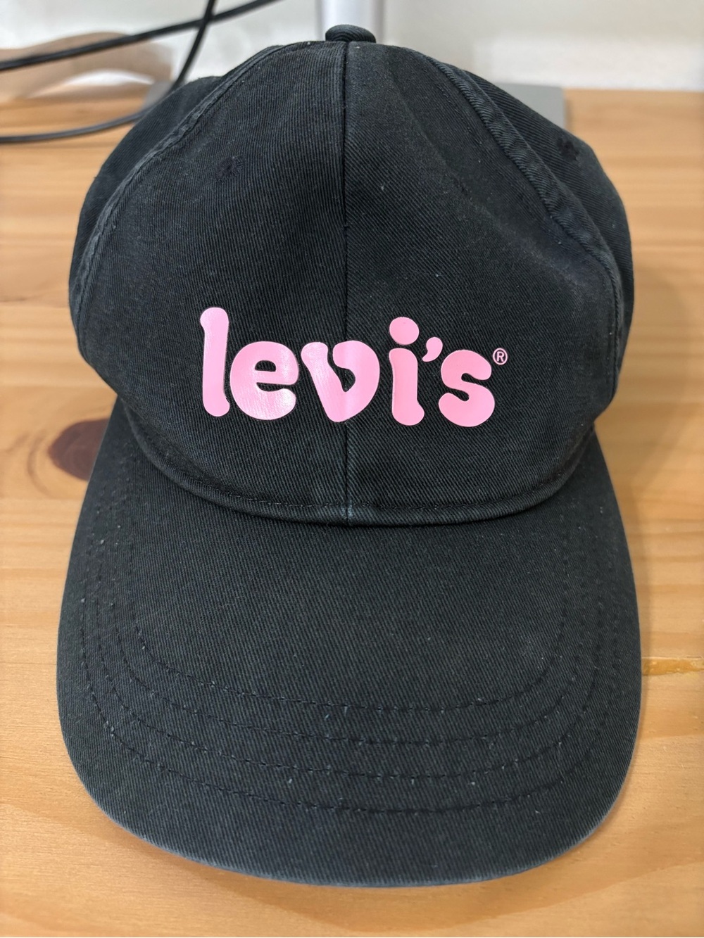 Levi's Navy Women’s Cap with Pink Logo